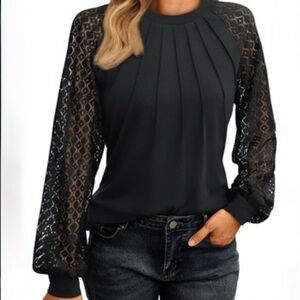 Women’s Automet Long Sleeve Lace Top